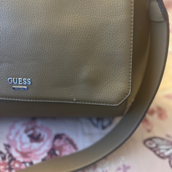 Guess Purse - Picture 2 of 7